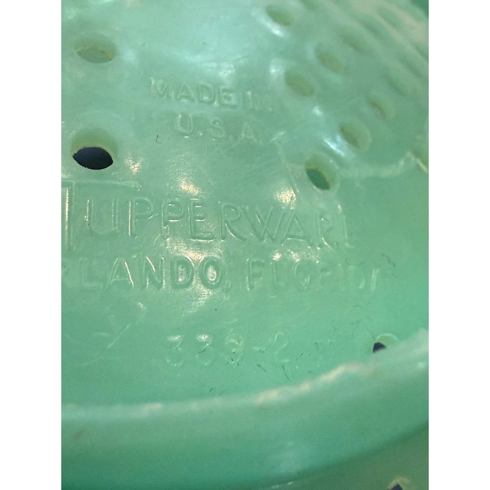 Tupperware vintage strainer